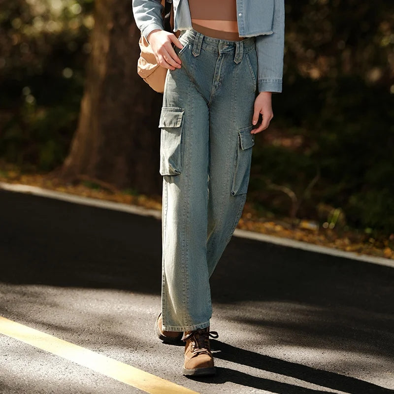 Calça jeans de perna larga com efeito desgastado