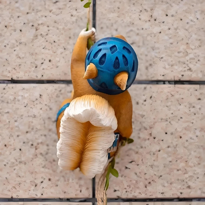 climbing squirrel resin garden decoration, view 5 - MRSLM