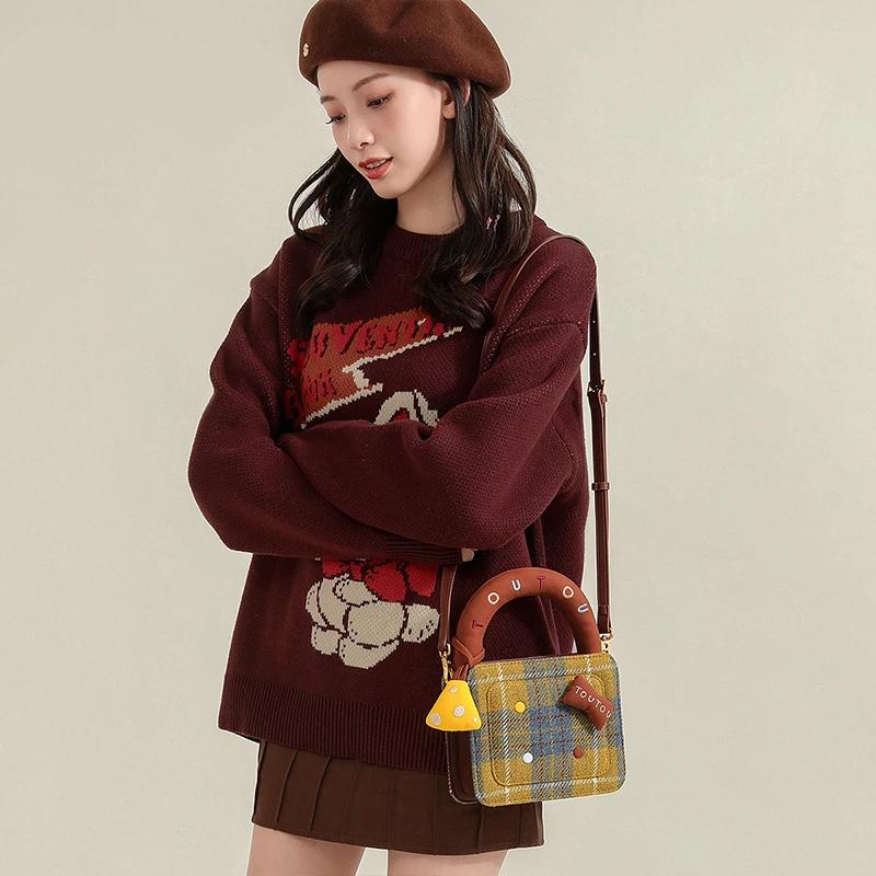 chic square shoulder bag, view 4 - MRSLM