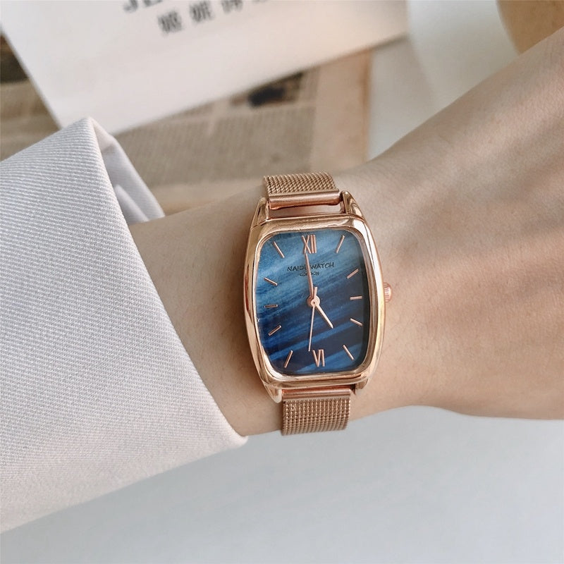 Retro Square Lace Small Female Watch