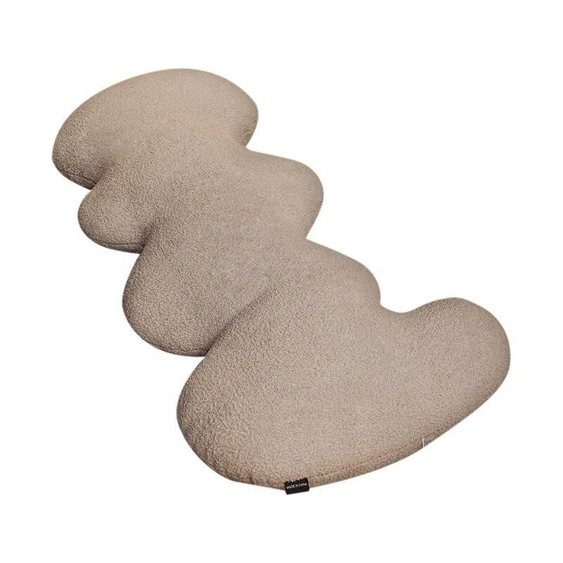 Almofada decorativa longa de pelúcia com ondulações na água, 100 cm de comprimento.