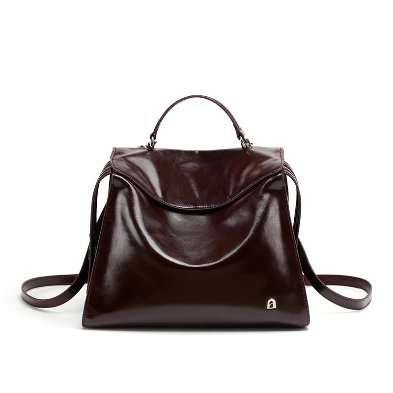 Mochila de viagem de couro de grande capacidade para homens e mulheres.