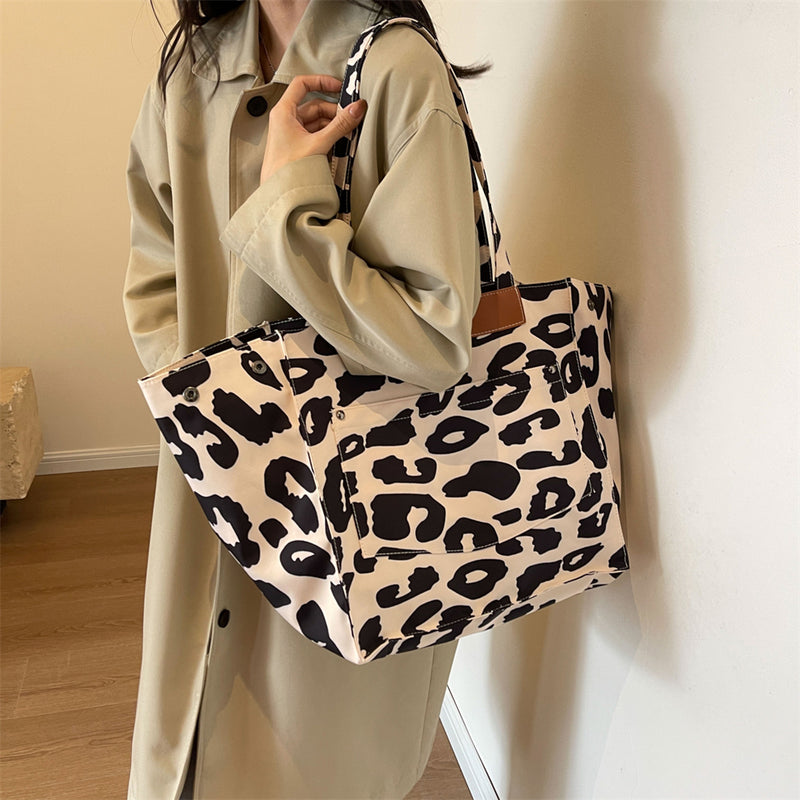 leopard print canvas shoulder bag, view 11 - MRSLM