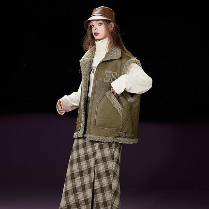 plush sleeveless vest - MRSLM