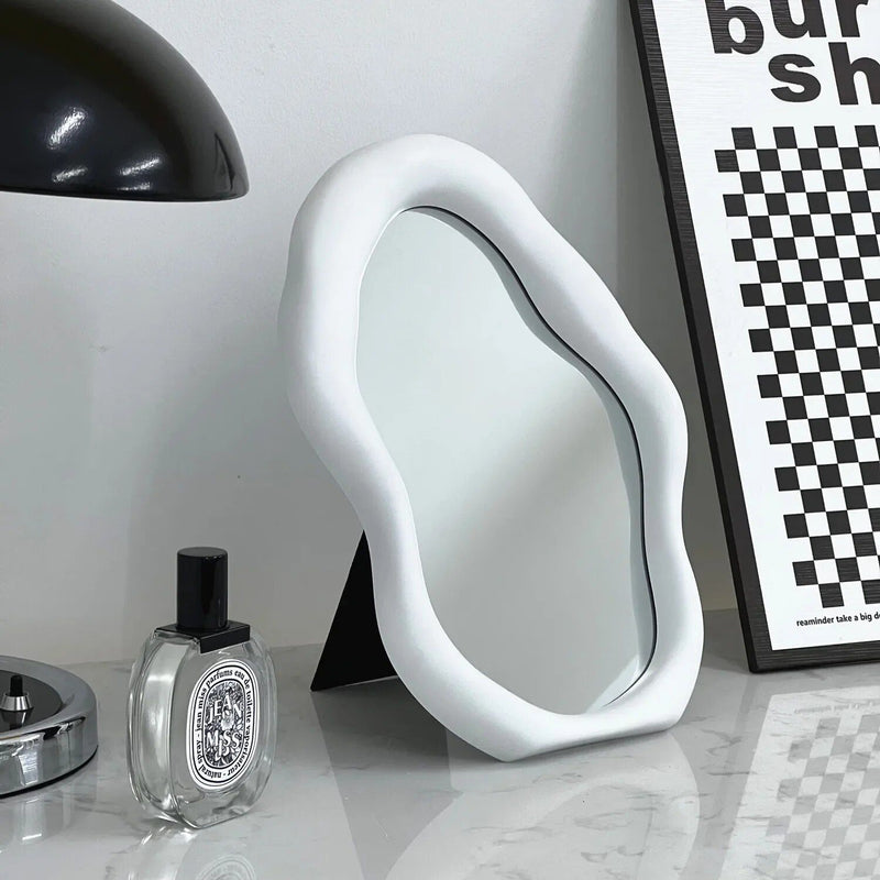 curved glass mirror, view 7 - MRSLM