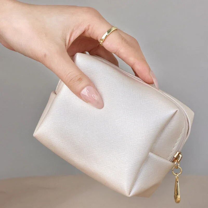 Mini cosmetic and jewelry travel organizer, view 7 - MRSLM