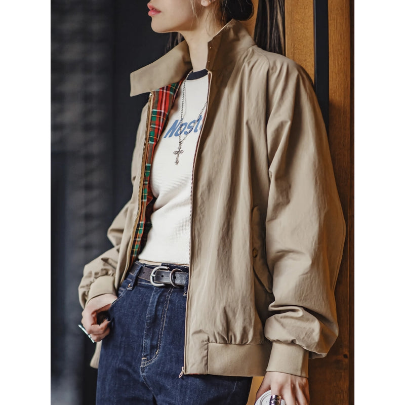 Herbstliche Arbeitsjacke mit Stehkragen