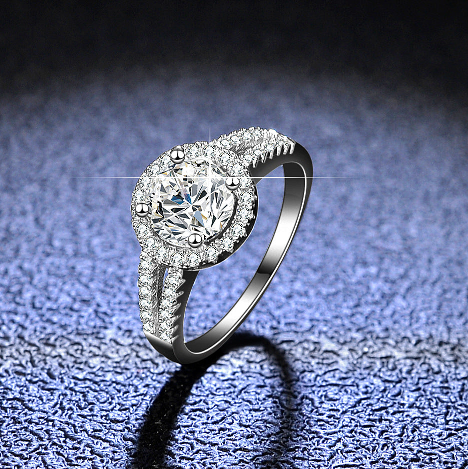 Fashion And Personality Mosan Diamond Ring