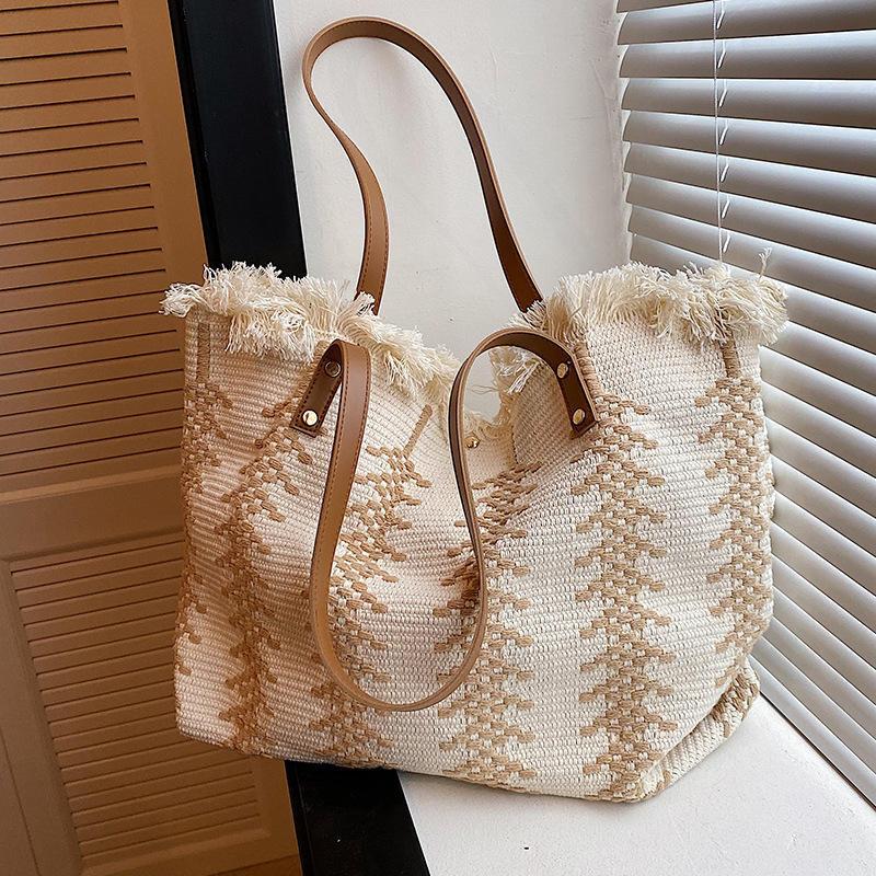 Large capacity fringe tote bag - MRSLM