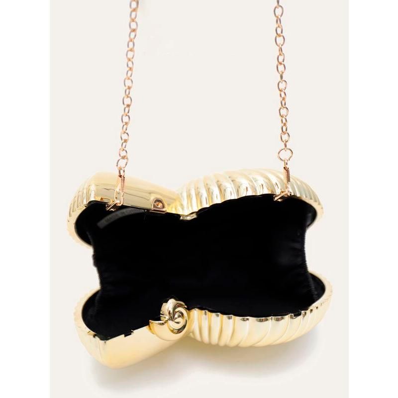 Luxuriöse, glänzende Abendclutch aus Acryl in Muschelform mit Kettenriemen