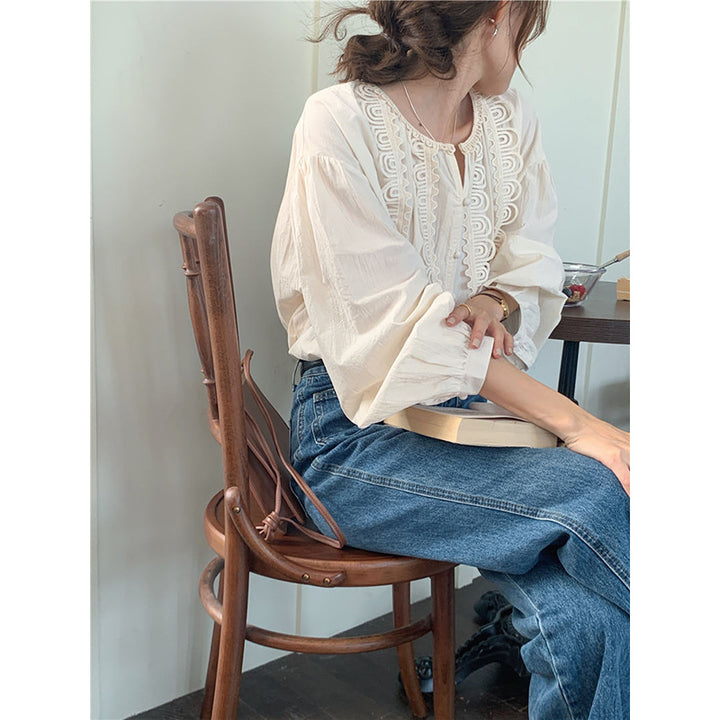 Autumn New Round Neck Special-interest Design Lace Stitching Long-sleeved Shirt