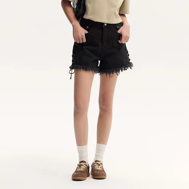 Schwarze Damen-Shorts mit umgeschlagenem Saum und Bindeband – lässiger High-Street-Look