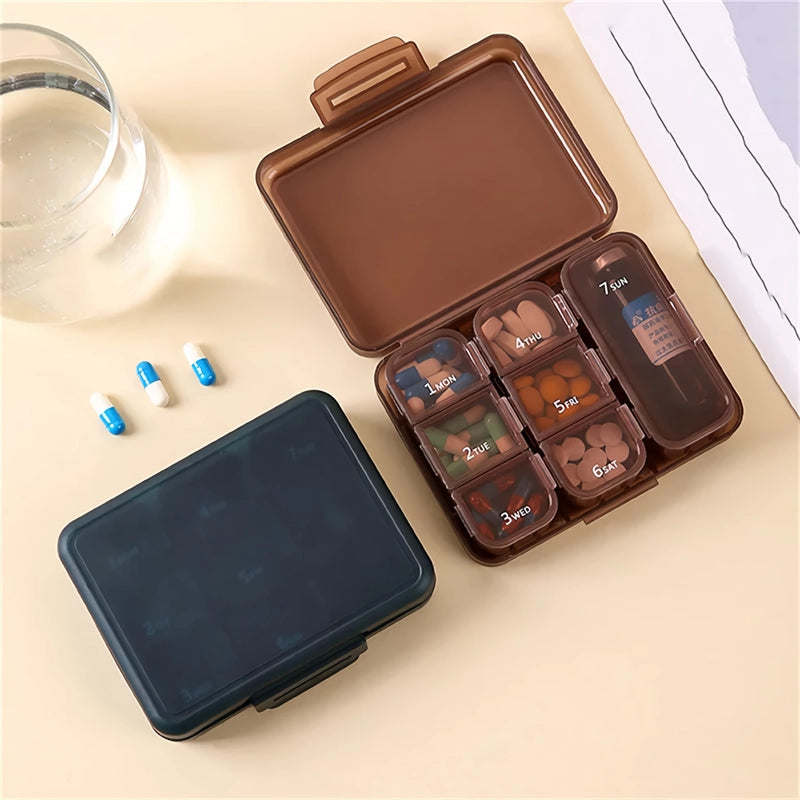 7-compartment pill organizer, view 4 - MRSLM