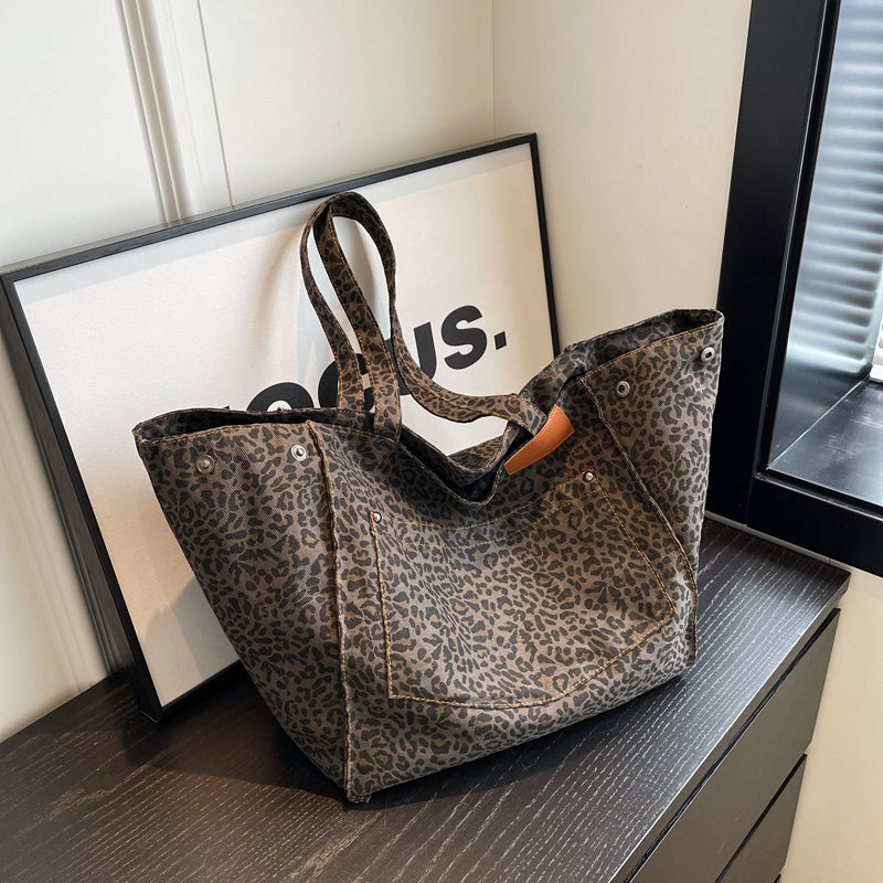leopard print canvas shoulder bag, view 4 - MRSLM
