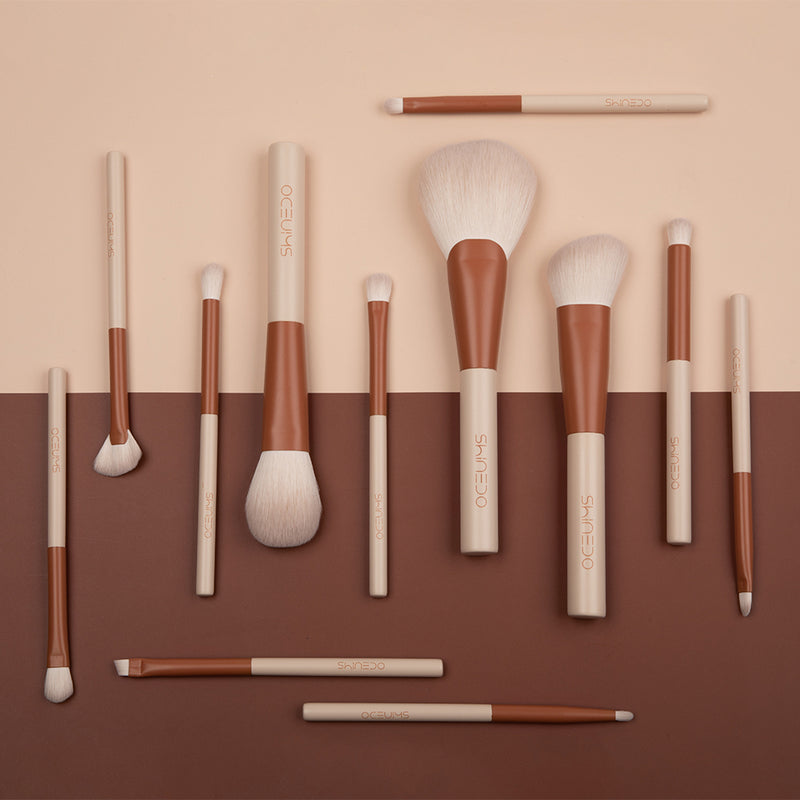 12-piece professional makeup brush set, view 4 - MRSLM