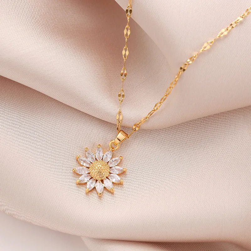 Flower Pendant Necklace