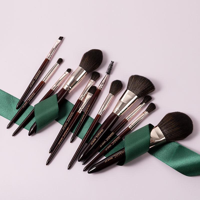 12-piece makeup brush set, view 7 - MRSLM