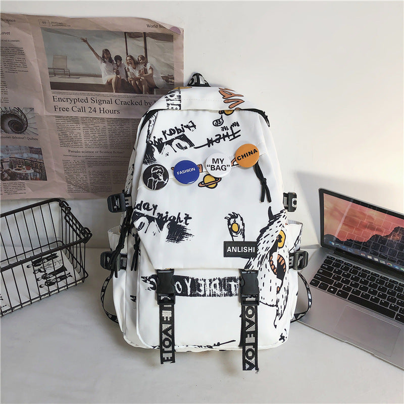 Modischer Outdoor-Rucksack mit großem Fassungsvermögen und Graffiti-Print