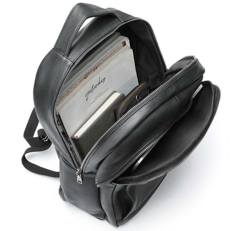 Mochila masculina de couro bovino de alta qualidade com grande capacidade.