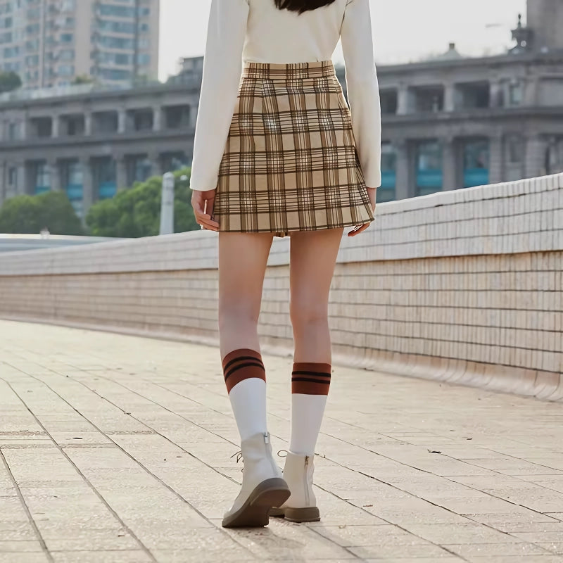 asymmetrical pleated knee-length skirt, view 4 - MRSLM