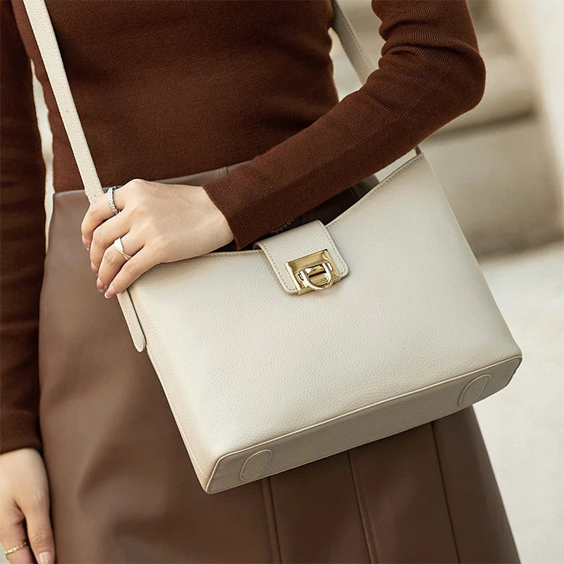 100% real leather shoulder bag, view 3 - MRSLM