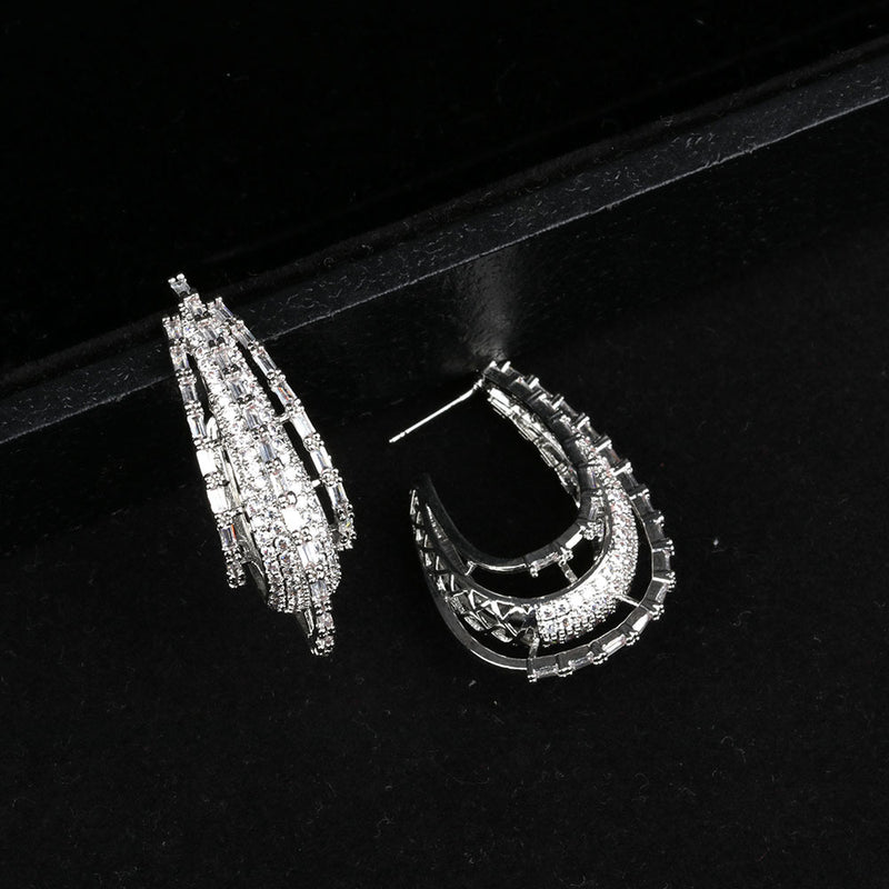 Superflash Zirkon Mehrschichtiger dreidimensionaler eleganter Ohrring