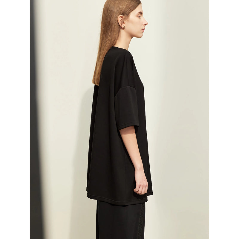 minimalist loose embroidered tee for women, view 4 - MRSLM
