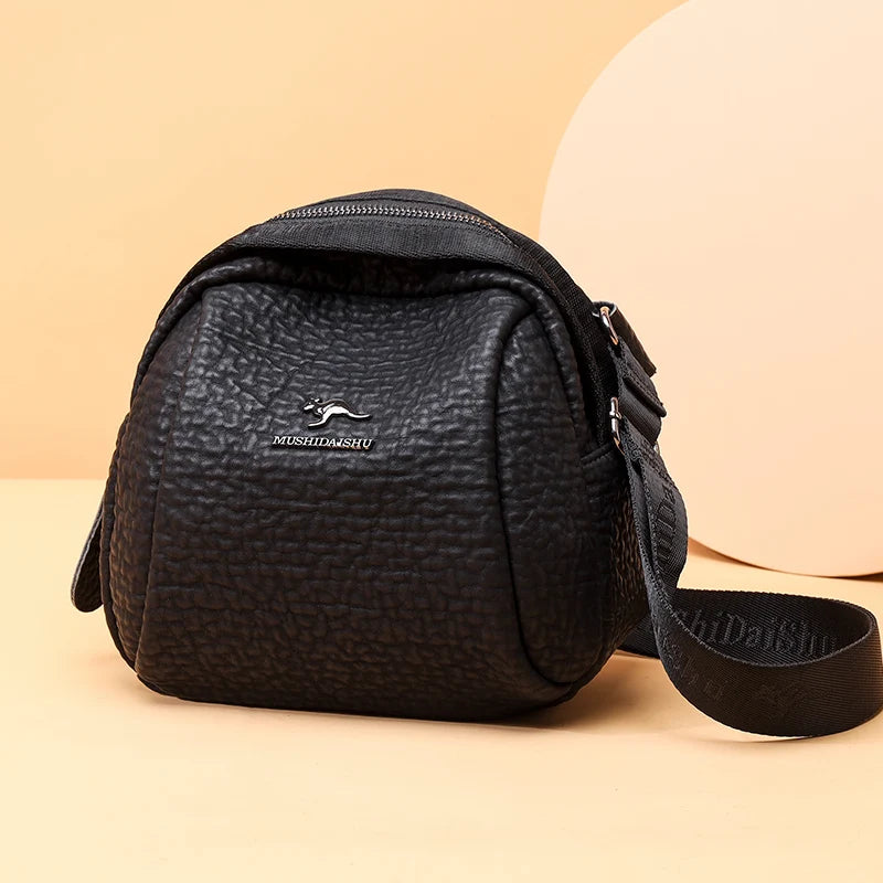 Women's genuine leather crossbody bag, view 3 - MRSLM