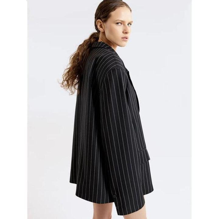 Elegant Stripe 2-Piece Set: Long Sleeve Blazer & High Waist Shorts