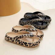 women's leopard print flip-flop sandals - MRSLM