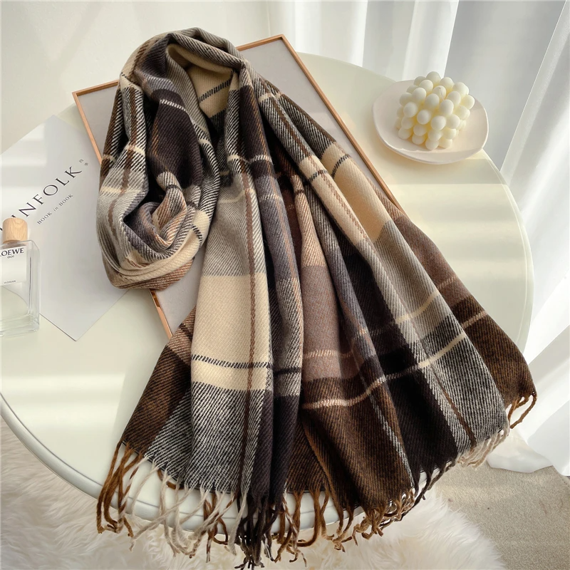 Eleganter Pashmina-Schal in Kaschmiroptik mit Quaste