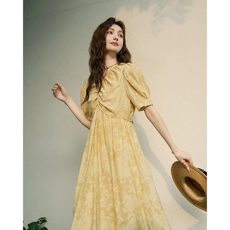Vestido elegante de chiffon com decote em V e estampa floral