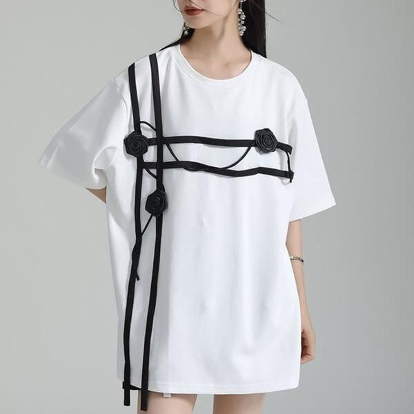black and white floral half-sleeve T-shirt, view 3 - MRSLM
