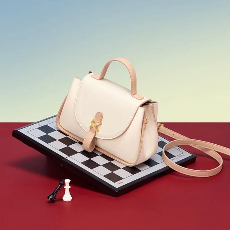 Luxuriöse Schultertasche aus Leder für Damen