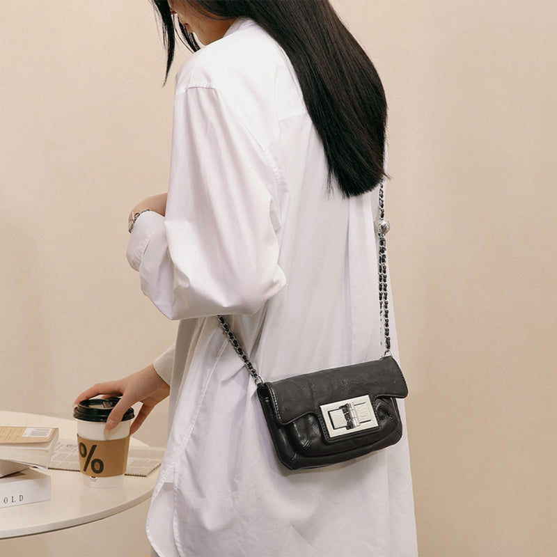 retro leather chain shoulder bag, view 4 - MRSLM