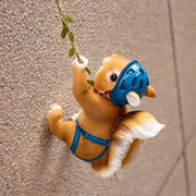 climbing squirrel resin garden decoration, view 4 - MRSLM