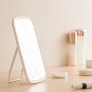 portable LED makeup mirror, view 3 - MRSLM