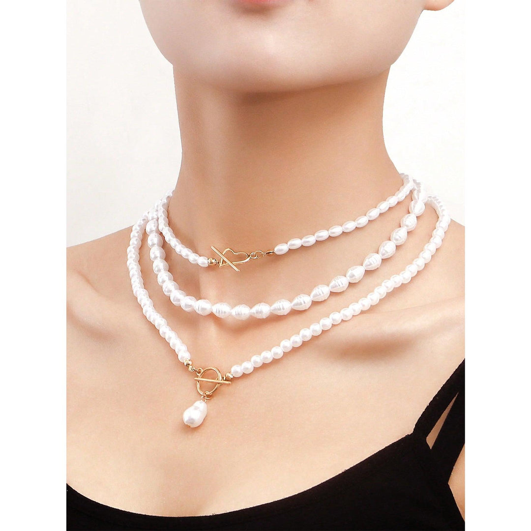 Elegant Imitation Pearl Heart Pendant Necklace