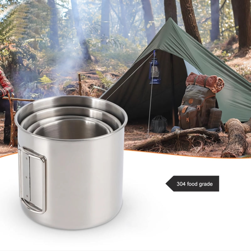 Campingbecher aus Edelstahl mit Karabiner und klappbarem Griff