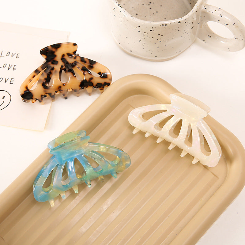 geometric hollow stripes barrettes, view 9 - MRSLM