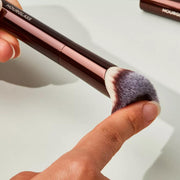Soft glow foundation brush, view 3 - MRSLM