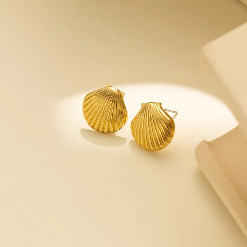 vintage shell-inspired stud earrings, view 5 - MRSLM
