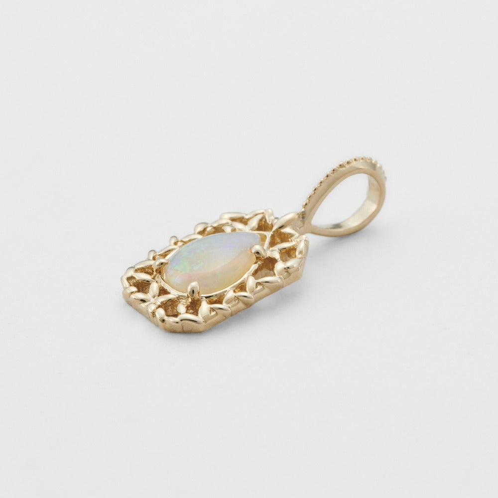 14K Gold African Australian Pendant Headwear