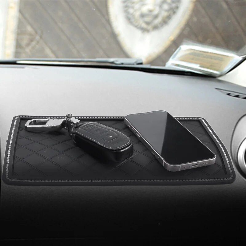 Sparkling Diamond Anti-Slip Car Dashboard Mat for Secure Item Grip