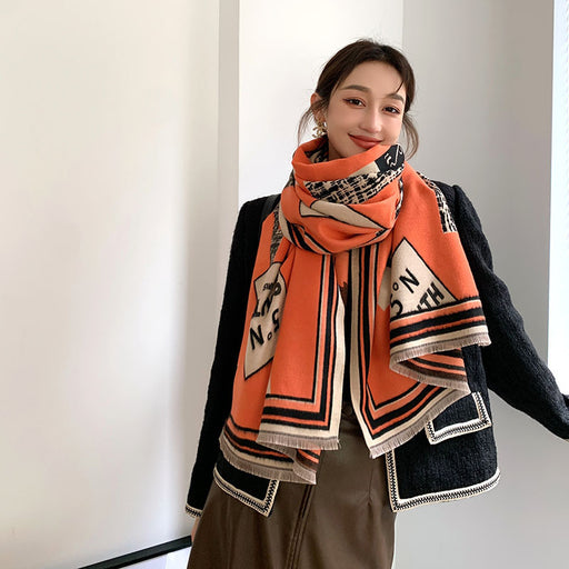 geometric cashmere-look scarf - MRSLM