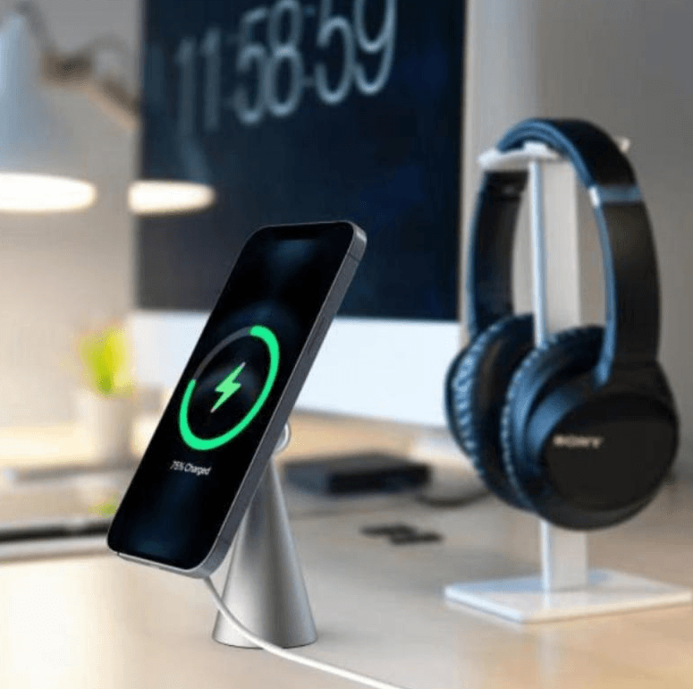 Magnetic Desktop Phone Stand For IPhone Pro Max Wireless Charger Bracket Holder - MRSLM