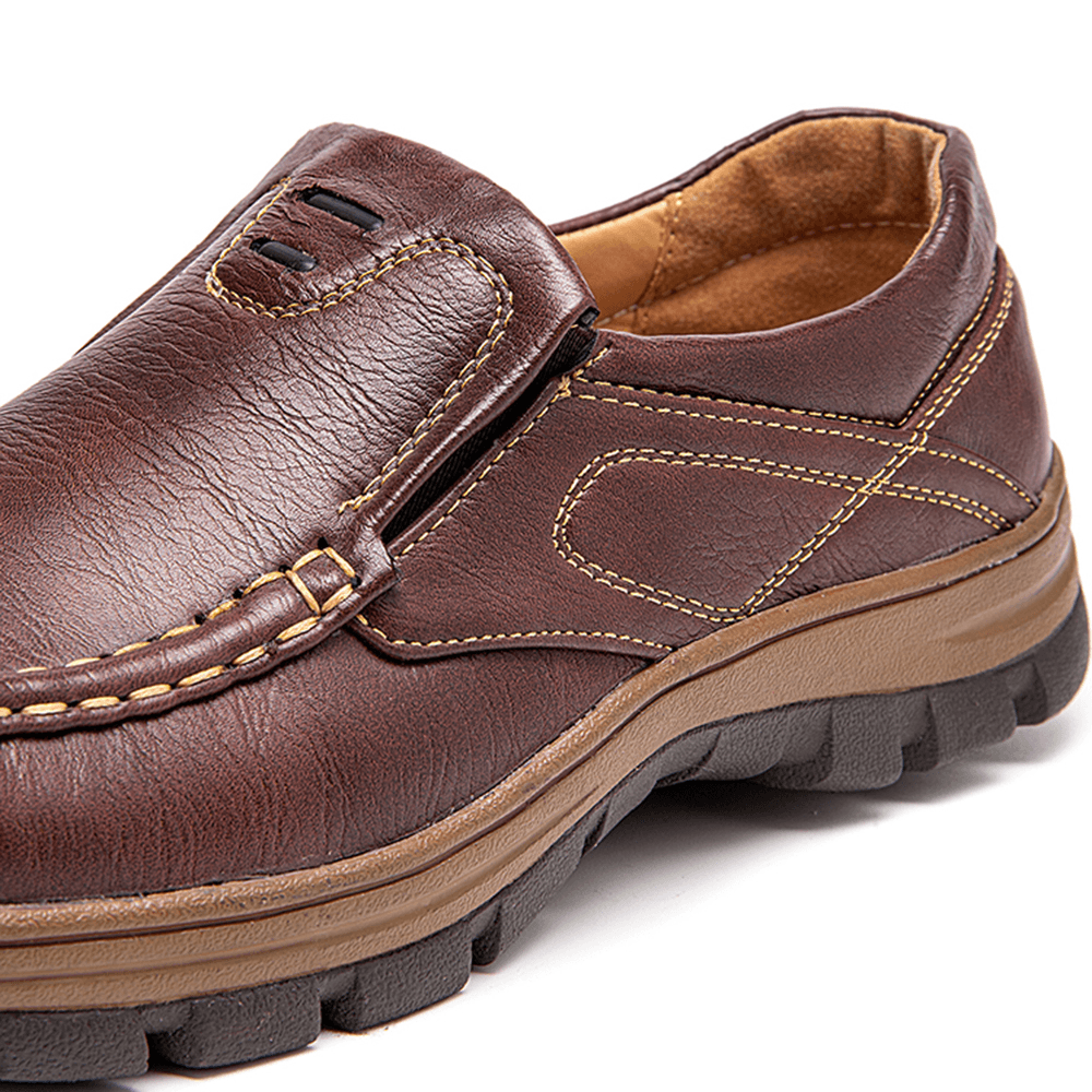 Men Slip Resistant Solid Color Soft Sole Comfy Slip-On Casual Shoes - MRSLM