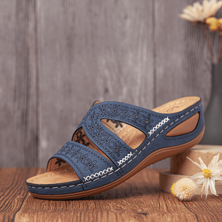 LOSTISY Women Handmade Stitching Floral Hollow Casual Comfy Sandals - MRSLM