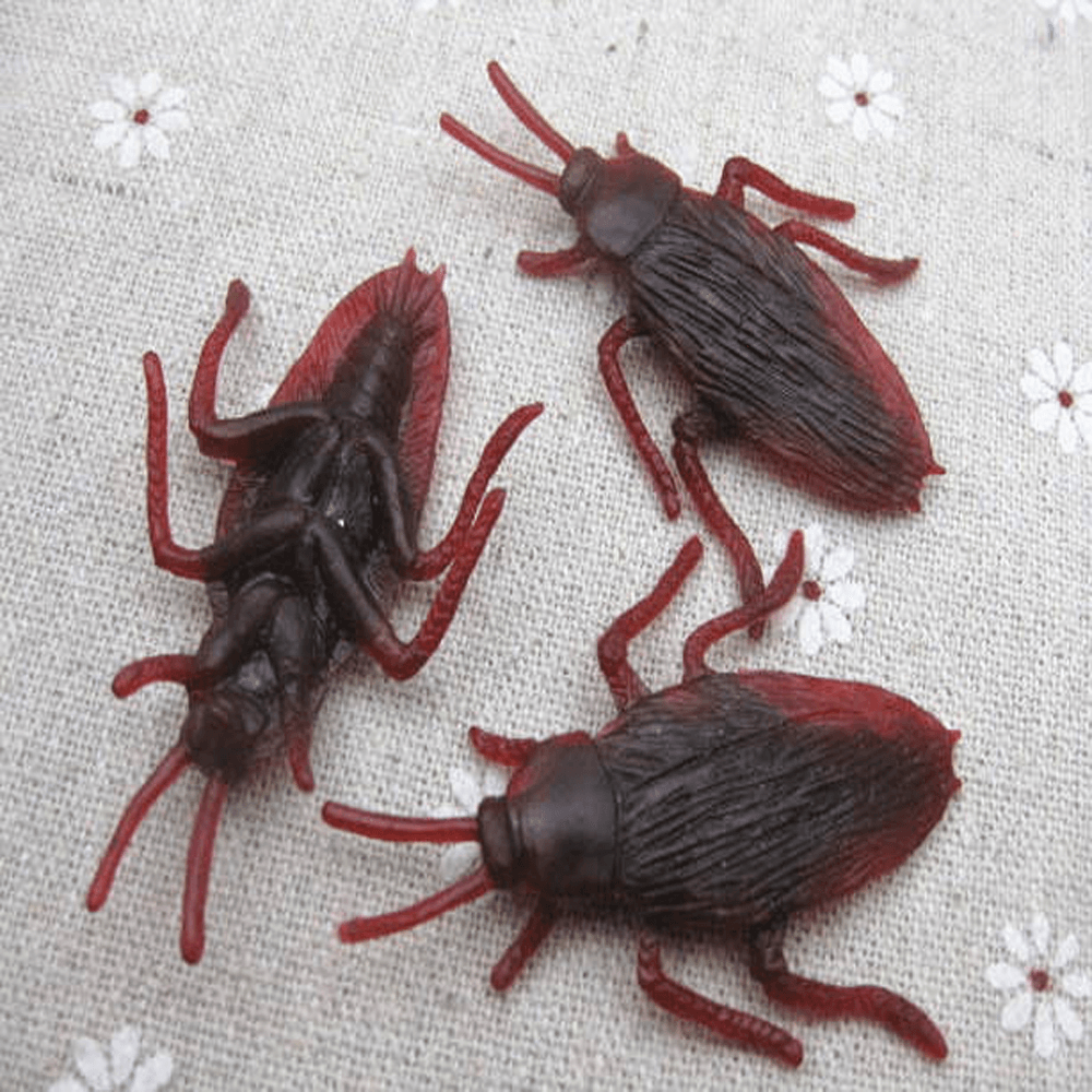 20Pcs/Set Halloween Plastic Cockroach Bug Joke Toys Realistic Roaches for Halloween Fool'S Day Party Decoration - MRSLM
