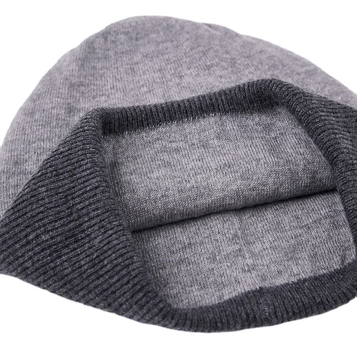 Trendy Men'S Autumn and Winter Spotless Dome Fashion Embroidered Letters Warm Knitted Hat - MRSLM